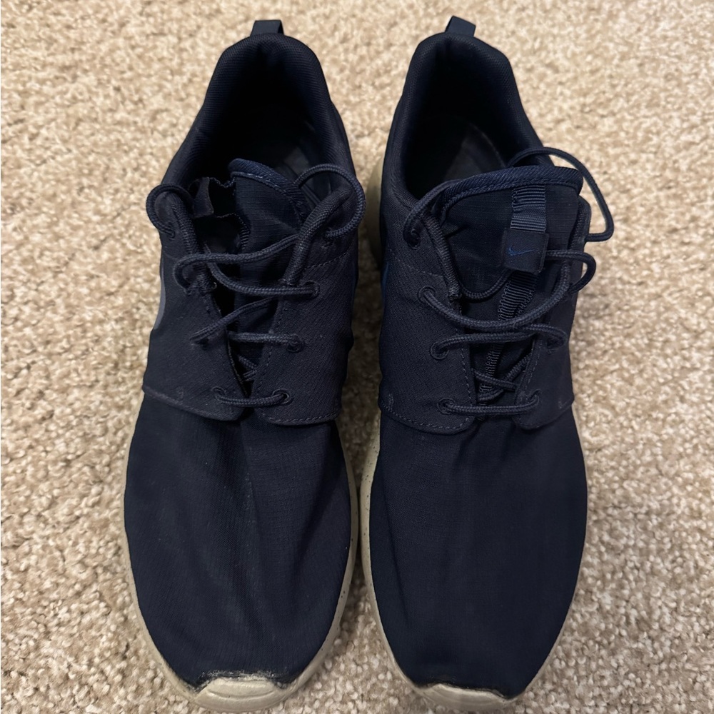 Men’s Nike Roshe 1